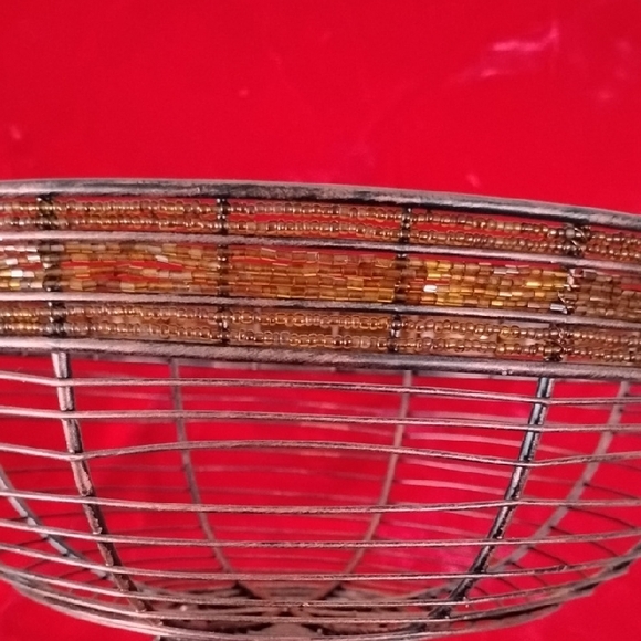 D- New Elegant Brown Wire Basket - Picture 6 of 8